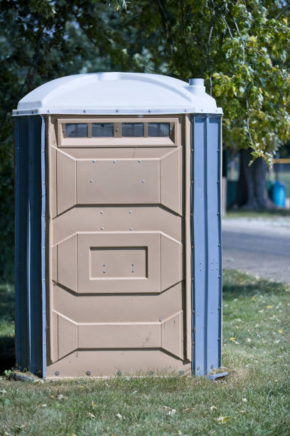 Portable bathroom rental in Mill City, OR